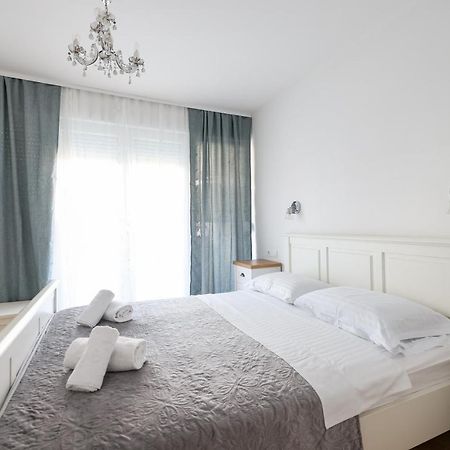 Two Bedroom Apartment With A Balcony Relja Zadar Ngoại thất bức ảnh