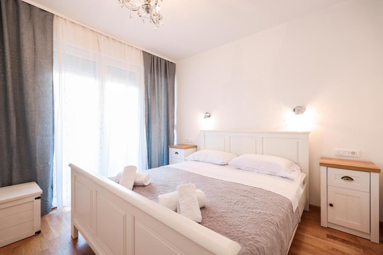 Two Bedroom Apartment With A Balcony Relja Zadar Ngoại thất bức ảnh