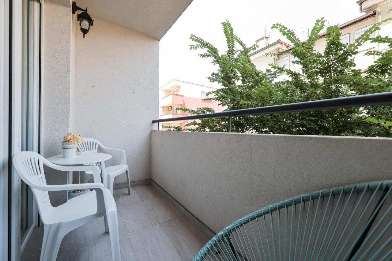 Two Bedroom Apartment With A Balcony Relja Zadar Ngoại thất bức ảnh