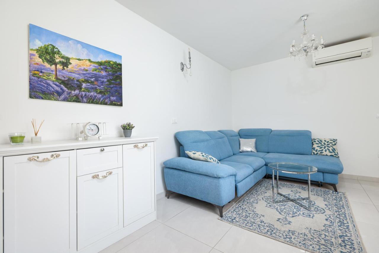 Two Bedroom Apartment With A Balcony Relja Zadar Ngoại thất bức ảnh